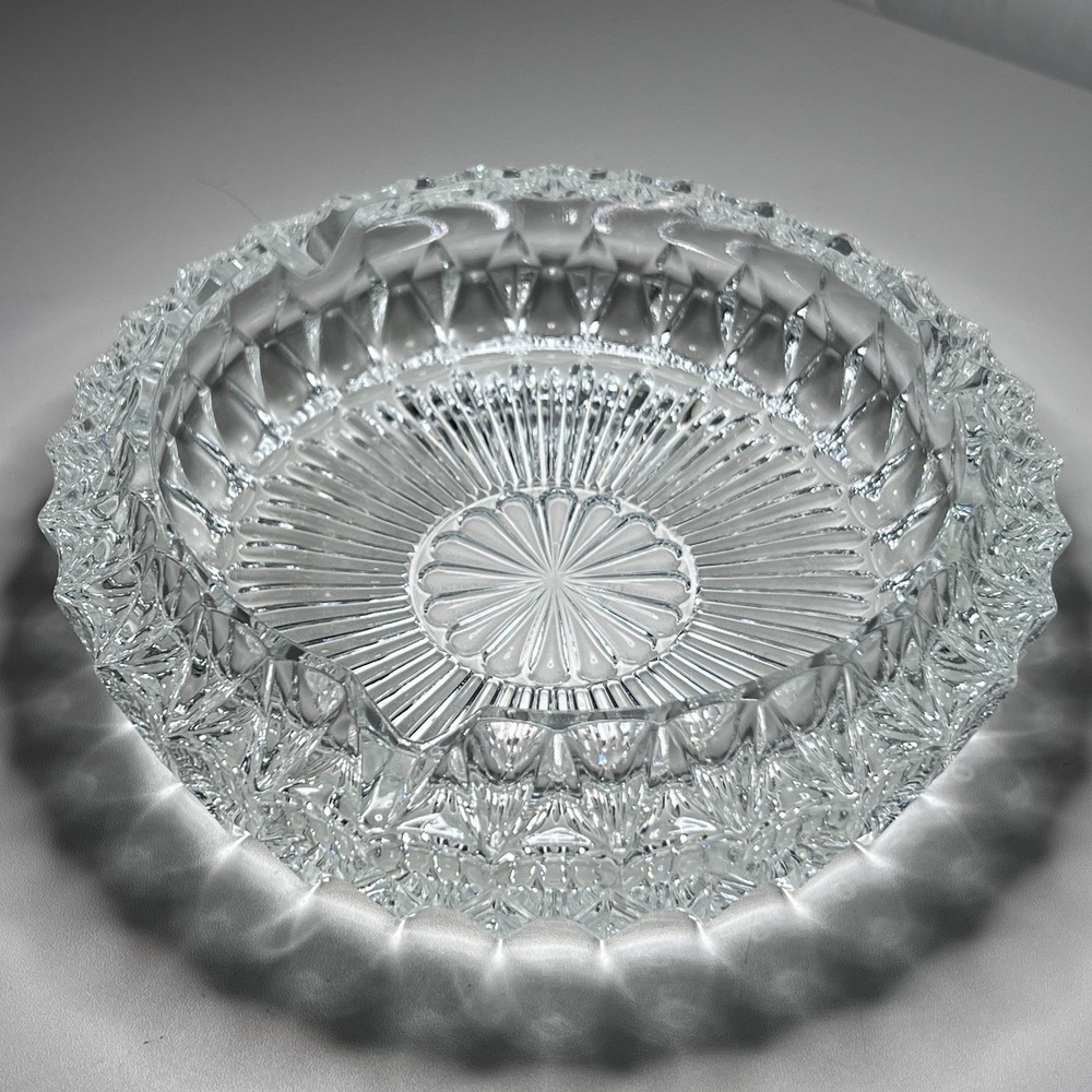 Vtg Crystal Clear Glass Ashtray Diamond Starburst Cut Mid-Century 1950s-60s